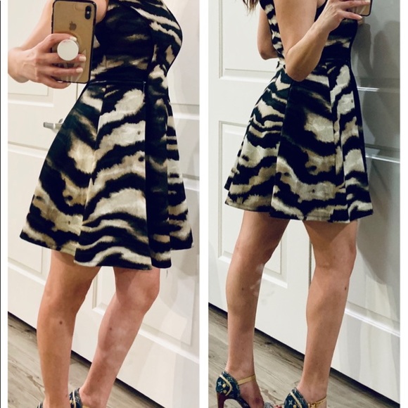 Animal Print Mini Scuba Fashion Women’s Dress Size Small NWT - Picture 2 of 4